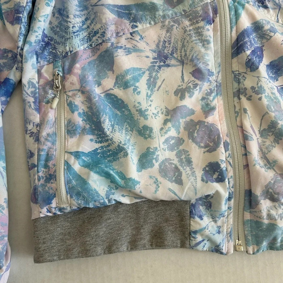 Ivivva by‎ Lululemon Girl’s Reversible Wherever You Go Bomber Jacket - Picture 10 of 11